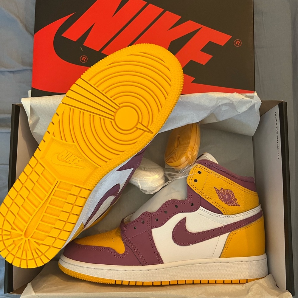 Air Jordan 1 Retro High Og Brotherhood